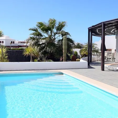 Playa Blanca Sleeps 4 Pool Wifi * Playa Blanca (Lanzarote)